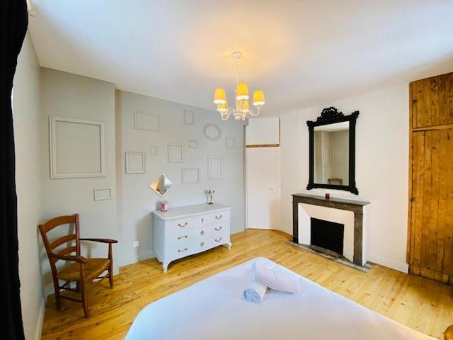 L'Olympique, Appartement 8 Voyageurs Avec Parking Savignac-les-Ormeaux 외부 사진